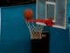 ballon dans un panier de basket
